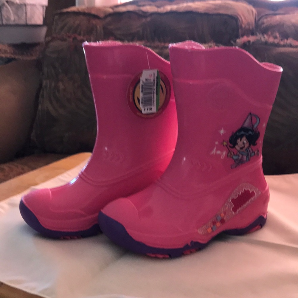 Boots for girls.